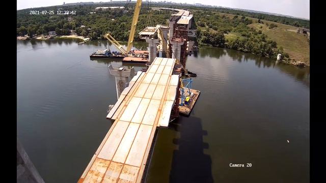 Пятая секция вантового моста в Запорожье установлена смотреть онлайн