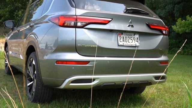 2024 Mitsubishi Outlander Review | Mitsubishi's 3-Row SUV! смотреть онлайн