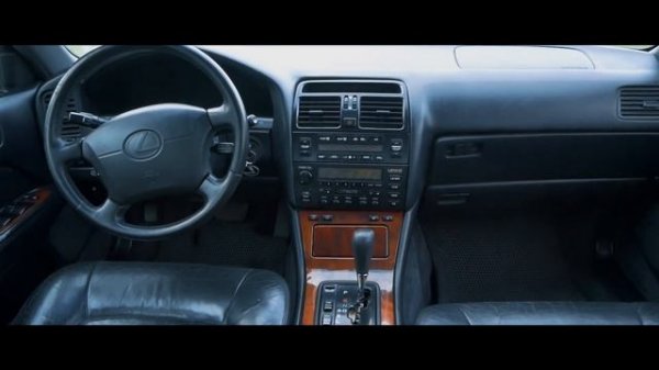 Lexus LS 400 похоронил БМВ