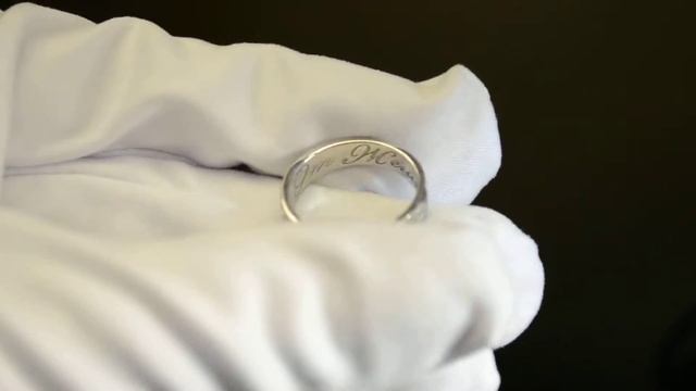 Обручальные кольца из белого золота с бриллиантами и личной гравировкой смотреть онлайн