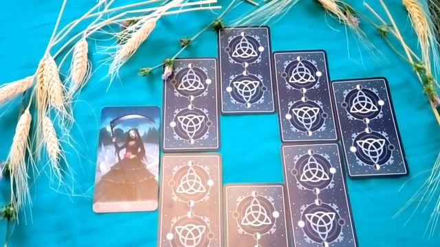 ГАДАНИЕ НА ЛАММАС (2 ЧАСТЬ) 3 и 4 расклады смотреть онлайн