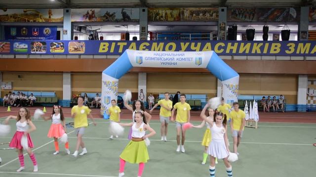 "Презентація" від команди колегіуму "Берегиня" (Черкаси) смотреть онлайн