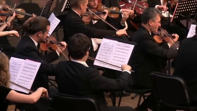 Vladyslav Kuznetsov - "Dies Irae" for alto saxophone , string orchestra and percussion смотреть онлайн