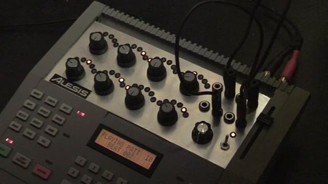 Alesis HR 16 K смотреть онлайн
