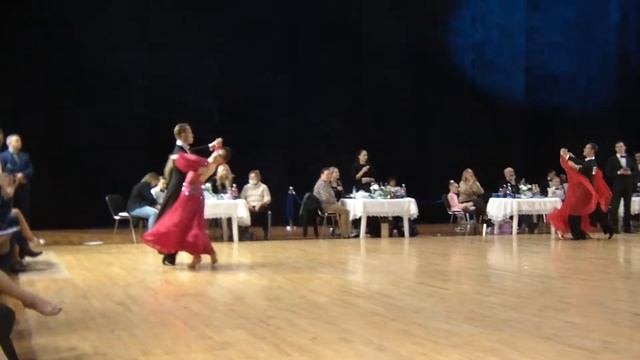 HDV 1933 Квик Степ смотреть онлайн