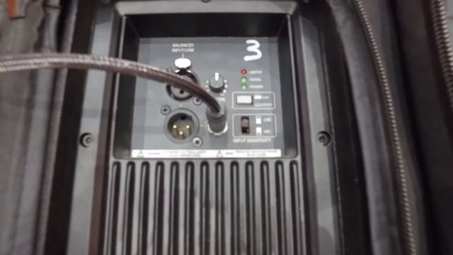 Tutorial cassa rcf 310 | Guida al montaggio e al collegamento della cassa amplificata RCF art 310 смотреть онлайн
