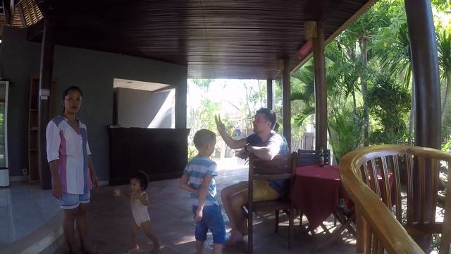 Русские на Бали #11. Остров Лембонган. Байки в Аренду. Вилла. Закат смотреть онлайн