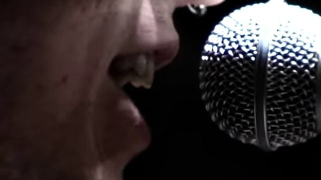 Trivium - Dying In Your Arms [OFFICIAL VIDEO] смотреть онлайн