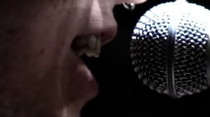 Trivium - Dying In Your Arms [OFFICIAL VIDEO]