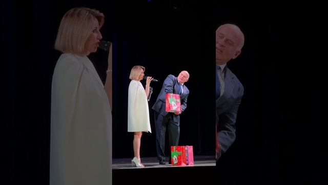 Агитбригада «Звездный десант» провела благотворительный концерт для волонтеров города Домодедово! смотреть онлайн