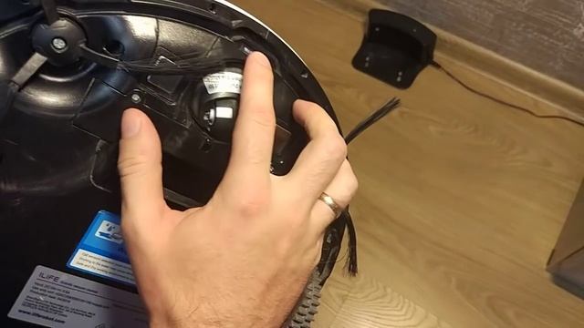 Лучший робот пылесос iLife V50 смотреть онлайн