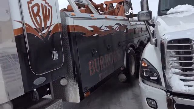 Американский дальнобойщик. Застрял в штате Кентуки. смотреть онлайн