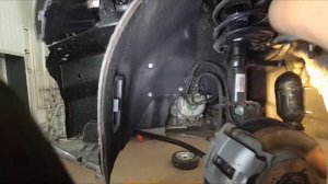 Самый простой способ Установки заглушек в проемы рулевых тяг ЛАДА Гранта