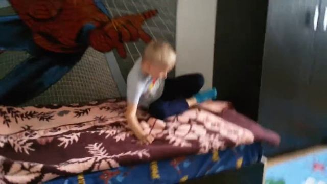 Макс танцевал танец клип смотреть онлайн