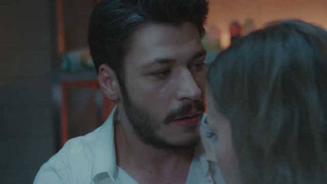 Cam Tavanlar 4. Bölüm | Sürpriz Son смотреть онлайн