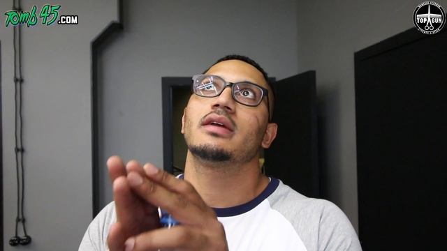 Educating Barbers in Russia! Company employs 700 barbers! смотреть онлайн