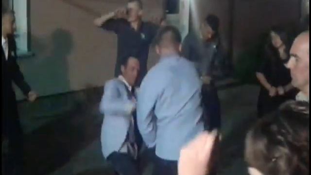 Crazy wedding dances - Прикольные танцы на свадьбе смотреть онлайн