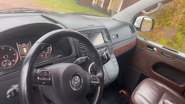 Köp Minibuss Volkswagen Multivan TDI 4Motion på Klaravik смотреть онлайн