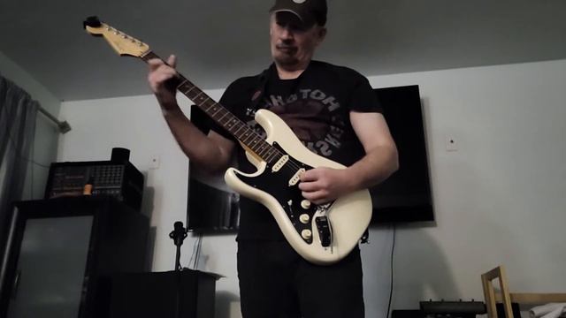 Fender Custom Shop Texas Special loaded pickguard смотреть онлайн