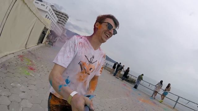 VLOG ● Ялта, фестиваль красок холи, поели краски | Holi 2018 смотреть онлайн