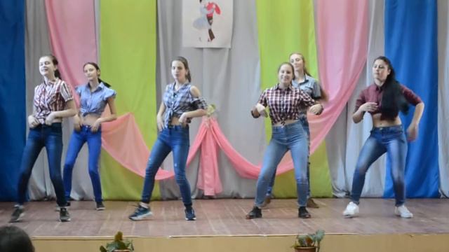 Хореографический коллектив "Элегия" с.Петропавловка танец под песню psy daddy смотреть онлайн