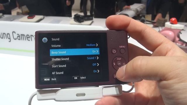 Samsung ST200F Wifi Digital Camera CES2012 смотреть онлайн