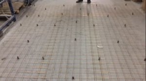 Cетка из композитной стеклопластиковой арматуры. Испытание сетки при стяжки полов 100*100*3мм.