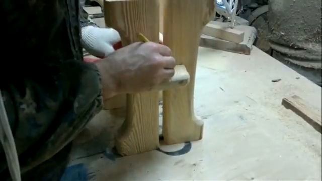 НЕПРИЛИЧНЫЙ ТАБУРЕТ СВОИМИ РУКАМИ.Сделай сам. Полезная самоделка..mp4 смотреть онлайн