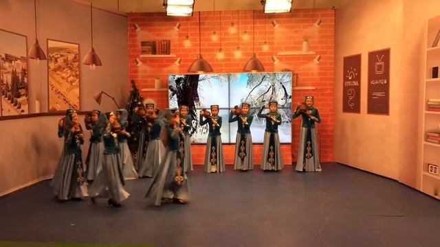 Танцевальный ансамбль «Гулдер» Армян би «кувшина» смотреть онлайн