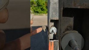 Автомат защёлка на откатных воротах