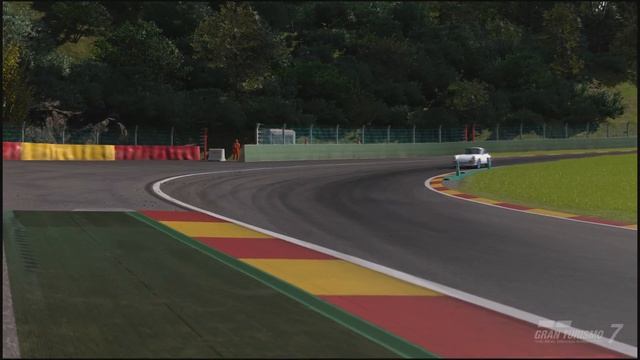 Porsche 911 Carrera RS 2.7 Spa Francorchamps смотреть онлайн