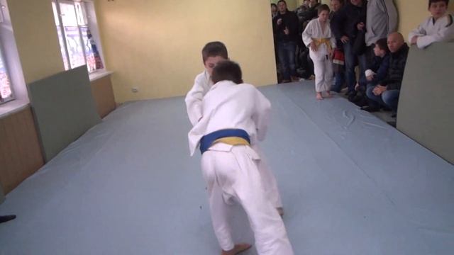 Березовик L - Боровик W. 34 кг. Открытое первенство КДЮСШ - 14 по дзюдо.16 ноября 2013. смотреть онлайн