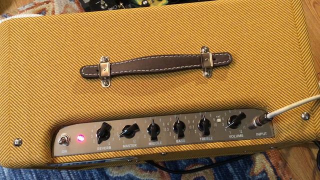 Fender Blues Junior Tweed Review смотреть онлайн