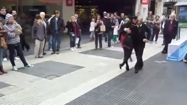NO HAY TIERRA COMO LA MIA - Francisco Canaro y Ernesto Fama смотреть онлайн