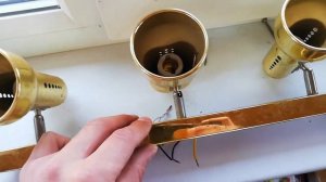 Заземление на корпусе светильника