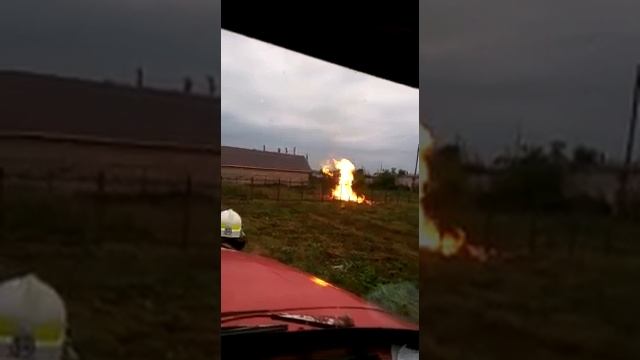 В Стерлитамакском районе пробили газовую трубу смотреть онлайн