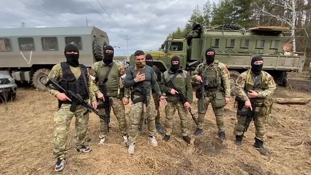 Женщины из деревни под Курском просто накормили домашней едой, ужином. смотреть онлайн