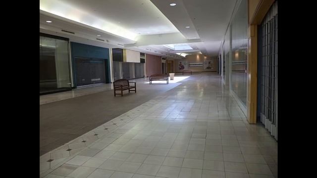 Rush- Time Stand Still (playing in an empty shopping centre) смотреть онлайн