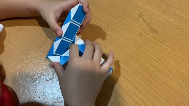 Snake Cube Tutorial #1 | How to make GUNS with the Snake Cube instruction video смотреть онлайн