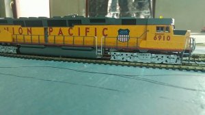 Обзор модели локомотива DDA40X от производителя BACHMANN.