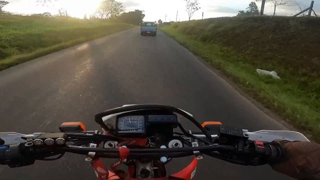 REVIEW XR650L SI ES TAN BUENA COMO DICEN? ?? смотреть онлайн