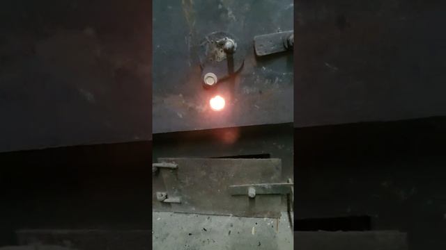 процесс растопки буржуйки смотреть онлайн