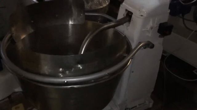 Тестомесильная машина ТММ-1М смотреть онлайн