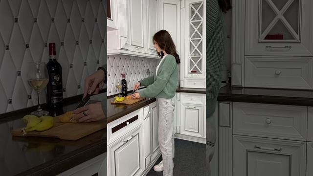 Вечер может быть таким. Кухня Unica ziticucine.ru #home #interiordesign #мебель #design смотреть онлайн