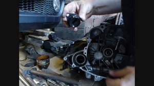 Разборка и сборка КПП Almera N 16.