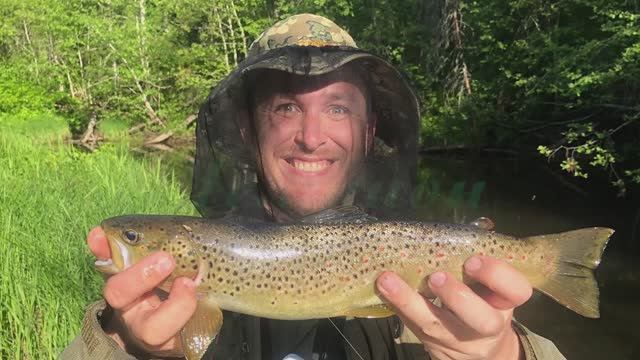 Форель - рыбалка на таёжной реке #3 смотреть онлайн