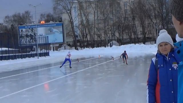 Конькобежный спорт .Областные соревнования Екатеринбург.2 разряд на 300м. смотреть онлайн