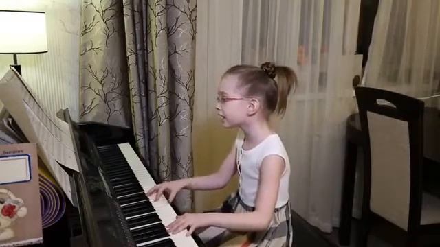 ...новая интерпретация гимна СССР...Браво... смотреть онлайн