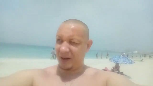 Общественный пляж Шарджи смотреть онлайн