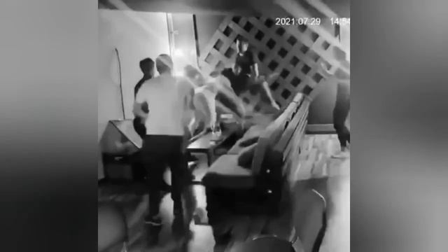 ДРАКА ЗЕЛЕМХАНА ПУЛЕМЁТЧИКА И ТИМУРА НИКУЛИНА смотреть онлайн